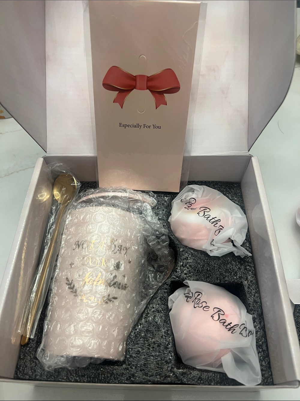 Classic Pink Cup and Bath & Body Gift Set - Luxurious Self-Care Kit